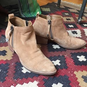 Dolce Vita Camel Suede Bootie size 8.5